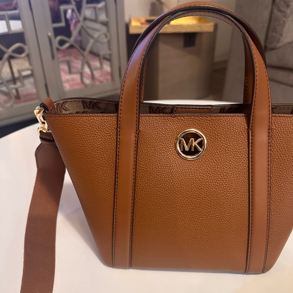 Michael Kors Hadleigh Small Double Handle Tote Bag in Luggage Leather - Picture 4 of 12